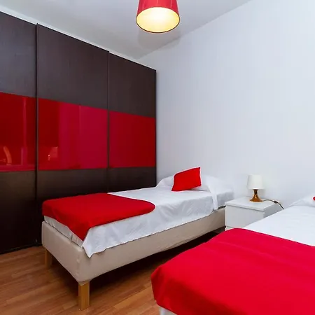 Apartment Hostdomus - Sotto Il Portico